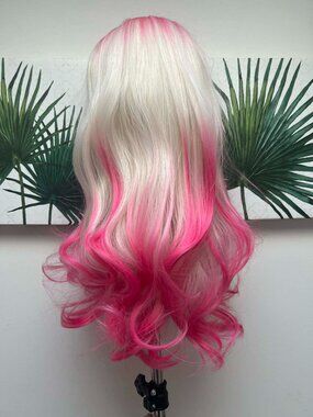 Wavy Layred Ombre Synthetic Wig With Bangs